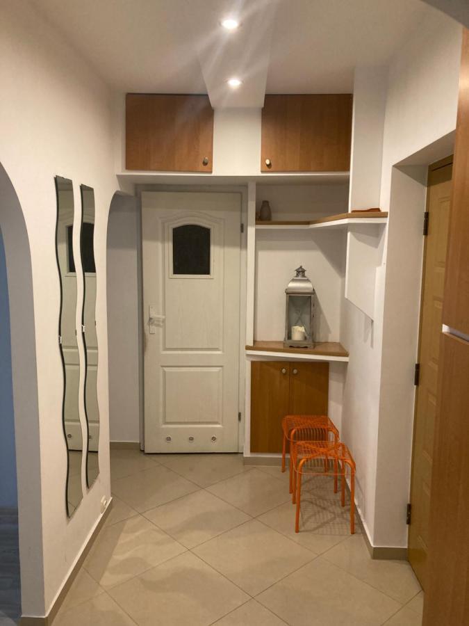 Ferienwohnung Apartament Przy Stadionie Tychy Exterior foto
