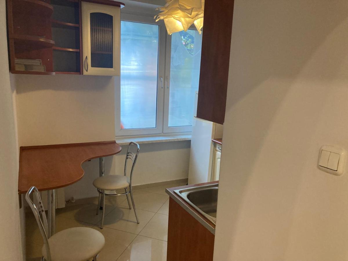 Ferienwohnung Apartament Przy Stadionie Tychy Exterior foto